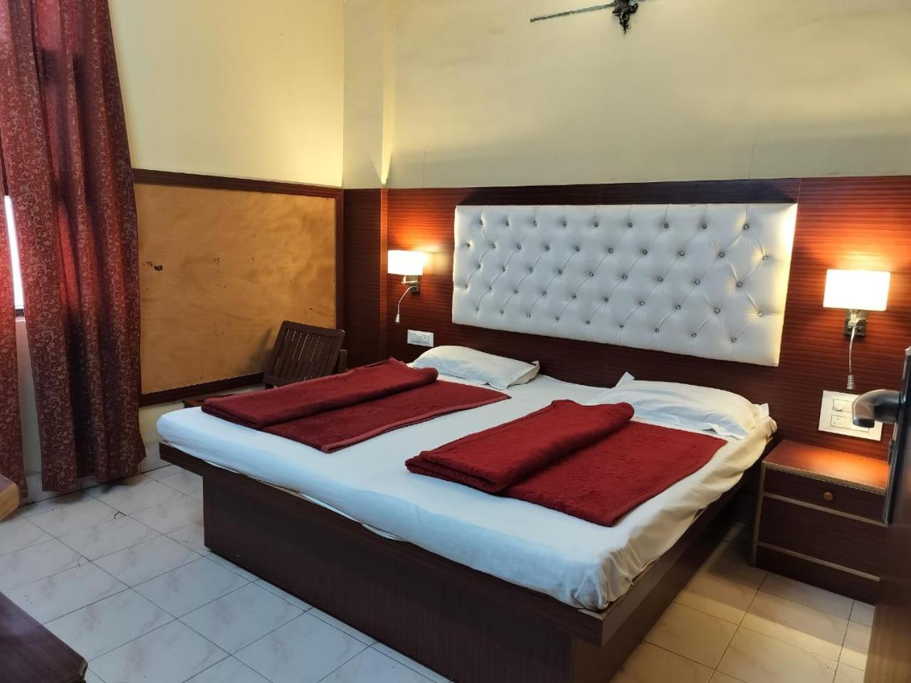 Hotel Prince Palace Нью-Делі Екстер'єр фото